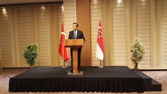 Honorary Consul-General Murat Özyeğin delivering his remarks