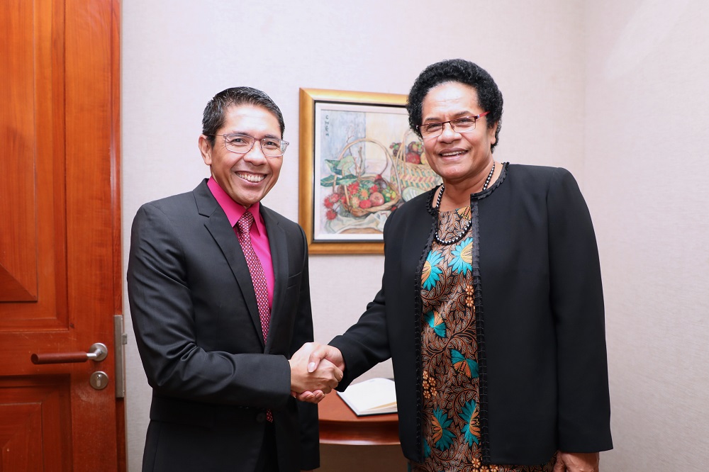 Call on SMS by Fijian High Commissioner