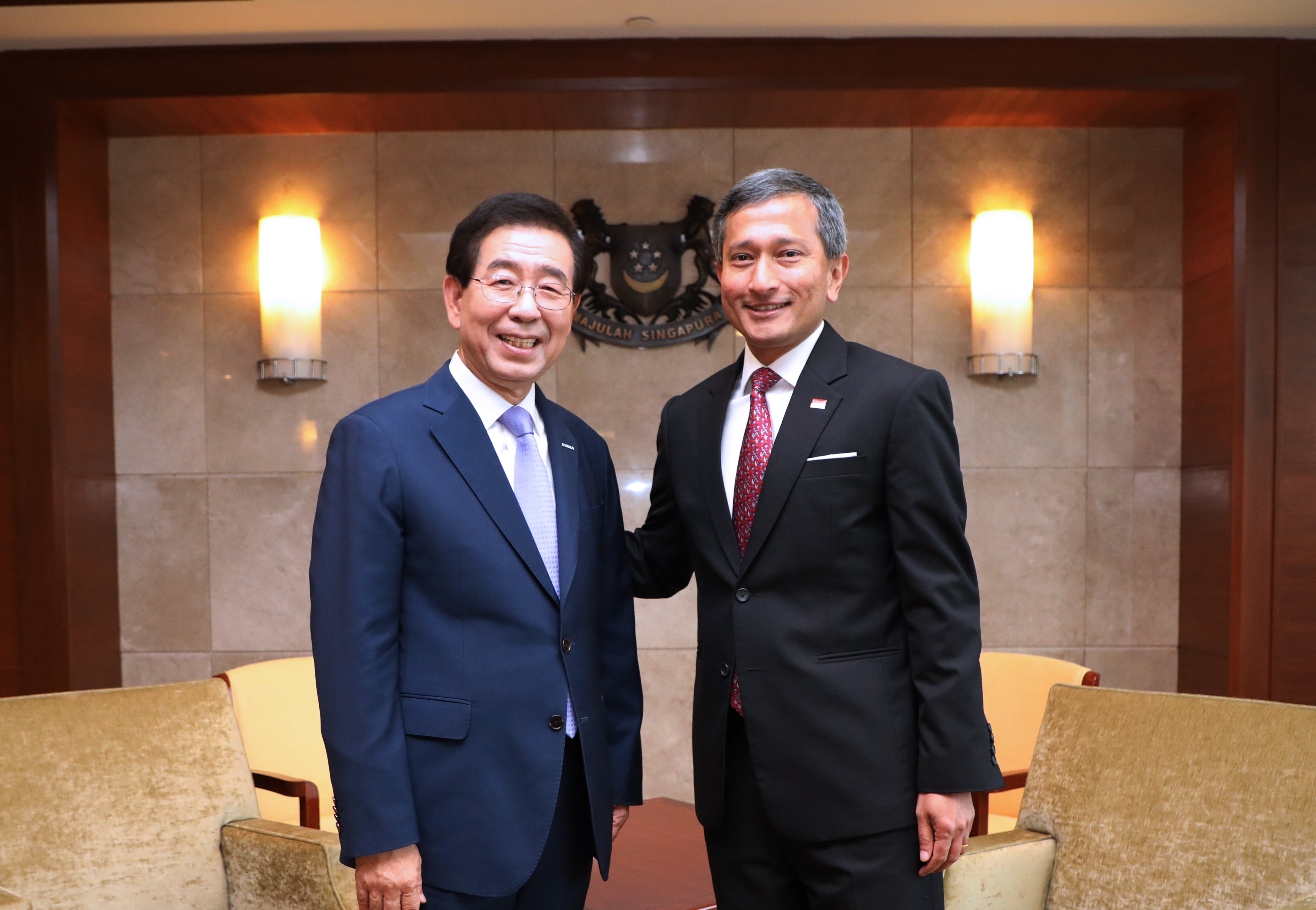 Dr Balakrishnan and Seoul Mayor Park Won-soon