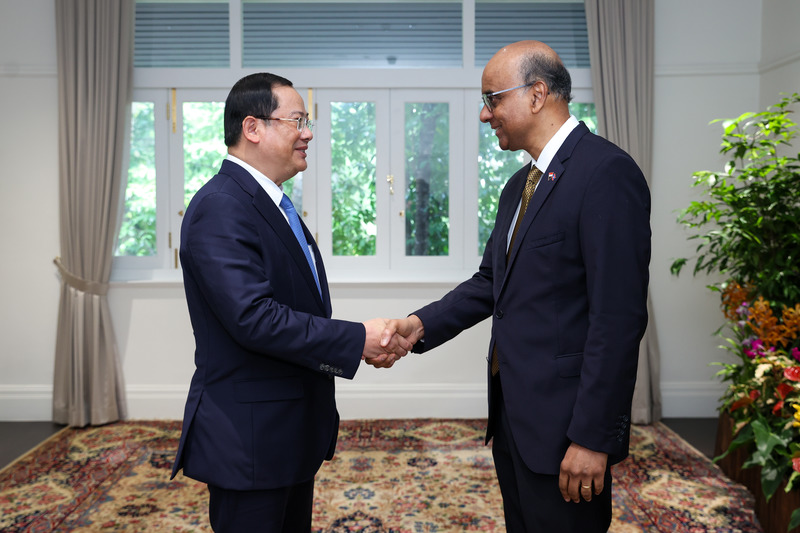 Lao Prime Minister Sonexay Siphandone calls on President Tharman Shanmugaratnam, 9 July 2024