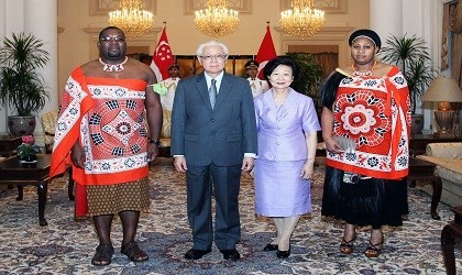 The High Commissioner of the Kingdom of Swaziland His Excellency Sotja Mphucuko Dlamini presenting his credentials to President Dr Tony Keng Yam [MCI]