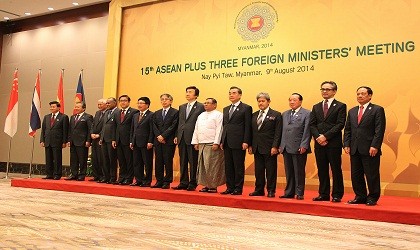 Minister Shanmugam with the ASEAN Plus Three (APT) Foreign Ministers at the 15th APT Foreign Ministers’ Meeting [Photo Credit: MFA]