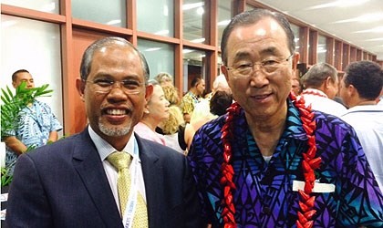 MFA20140901 SMS with UN Secretary-General Ban Ki-moon