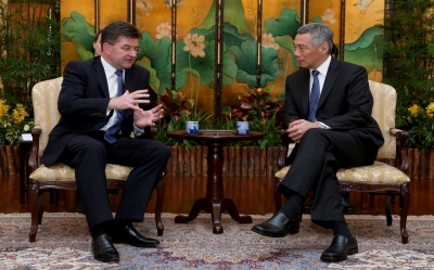 Call on Prime Minister Lee Hsien Loong by Deputy Prime Minister Miroslav Lajčák on 3 November 2014.  Photo by Ministry of Communications and Information.