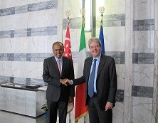 Minister for Foreign Affairs K Shanmugam’s meeting with Italian Minister of Foreign Affairs Paolo Gentiloni, 12 May 2015 [Photo: MFA]