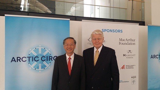 Minister of State Sam Tan met His Excellency Ólafur Ragnar Grímsson, President of the Republic of Iceland on 17 May 2016 on the sidelines of the Arctic Circle Greenland Forum
